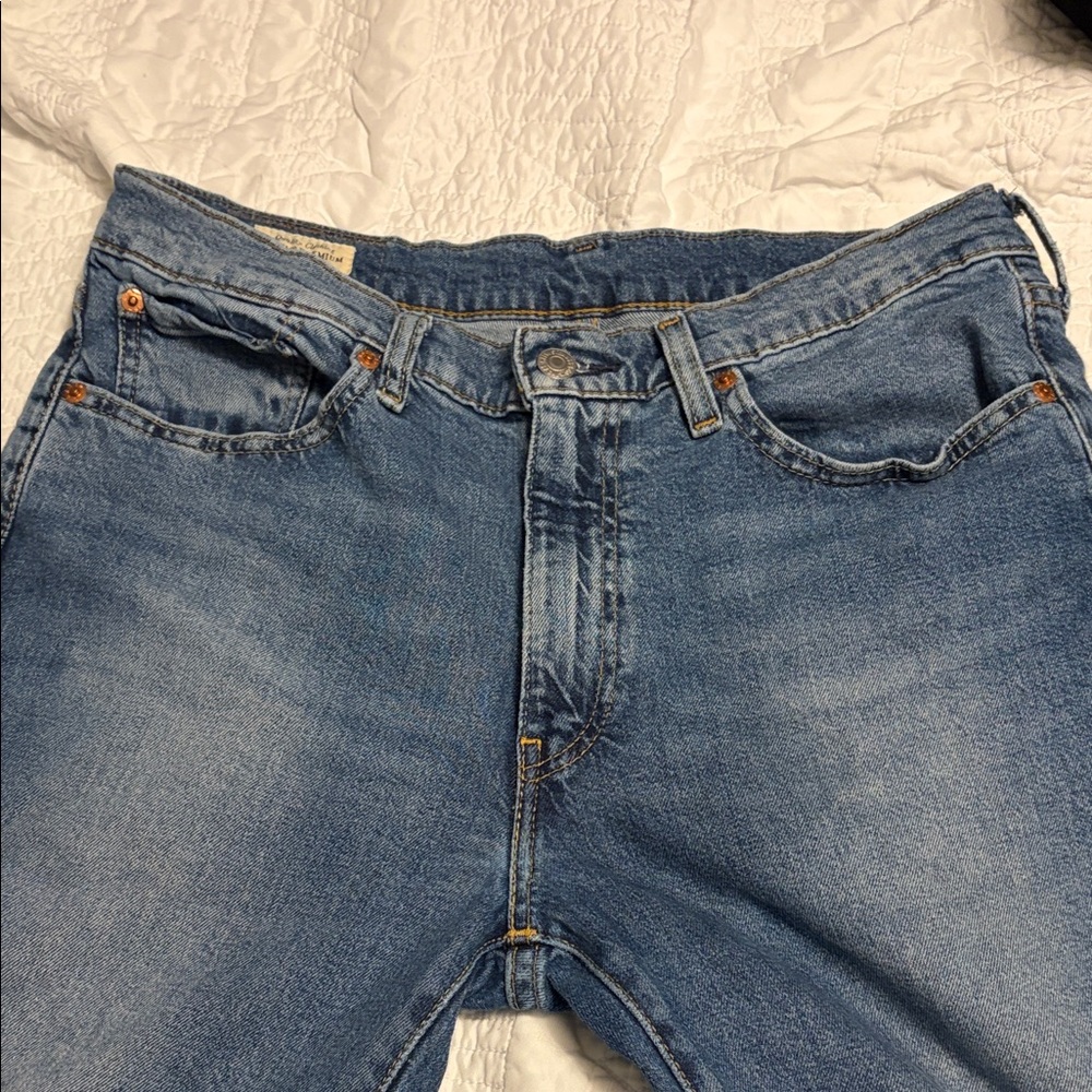 Women’s Levi’s Classic Blue Denim Jeans